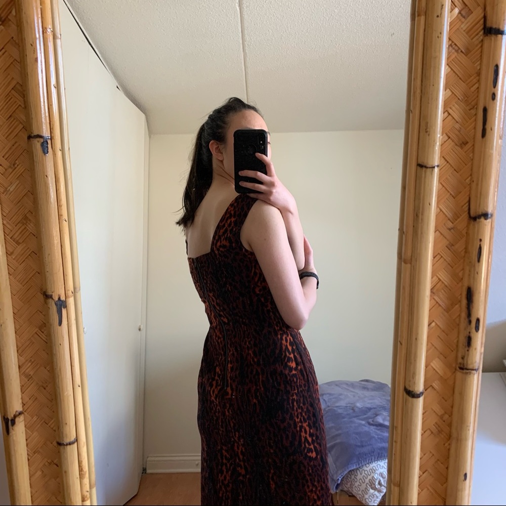 ❌SOLD❌Vintage Red cheetah print square neck dress - Picture 7 of 13